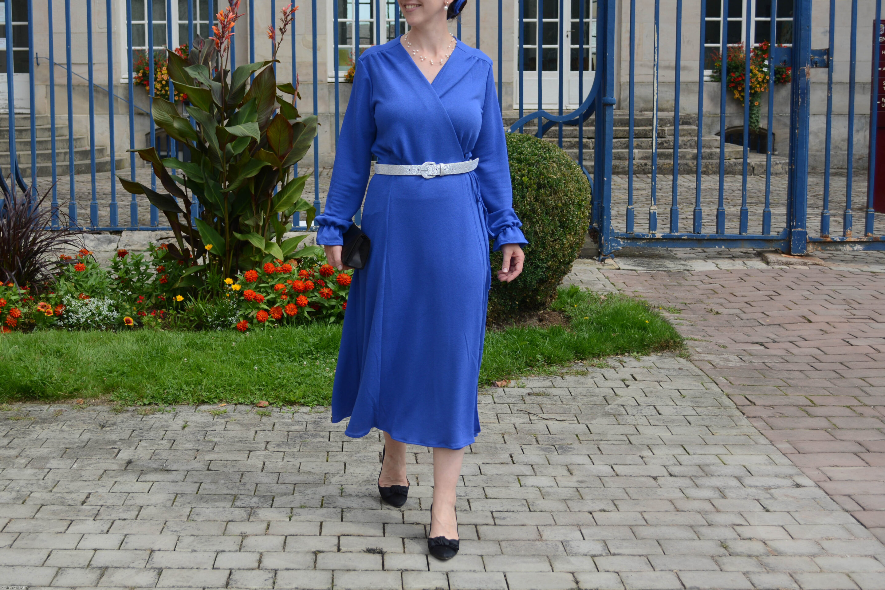 Faustine bleu roi 3701 scaled