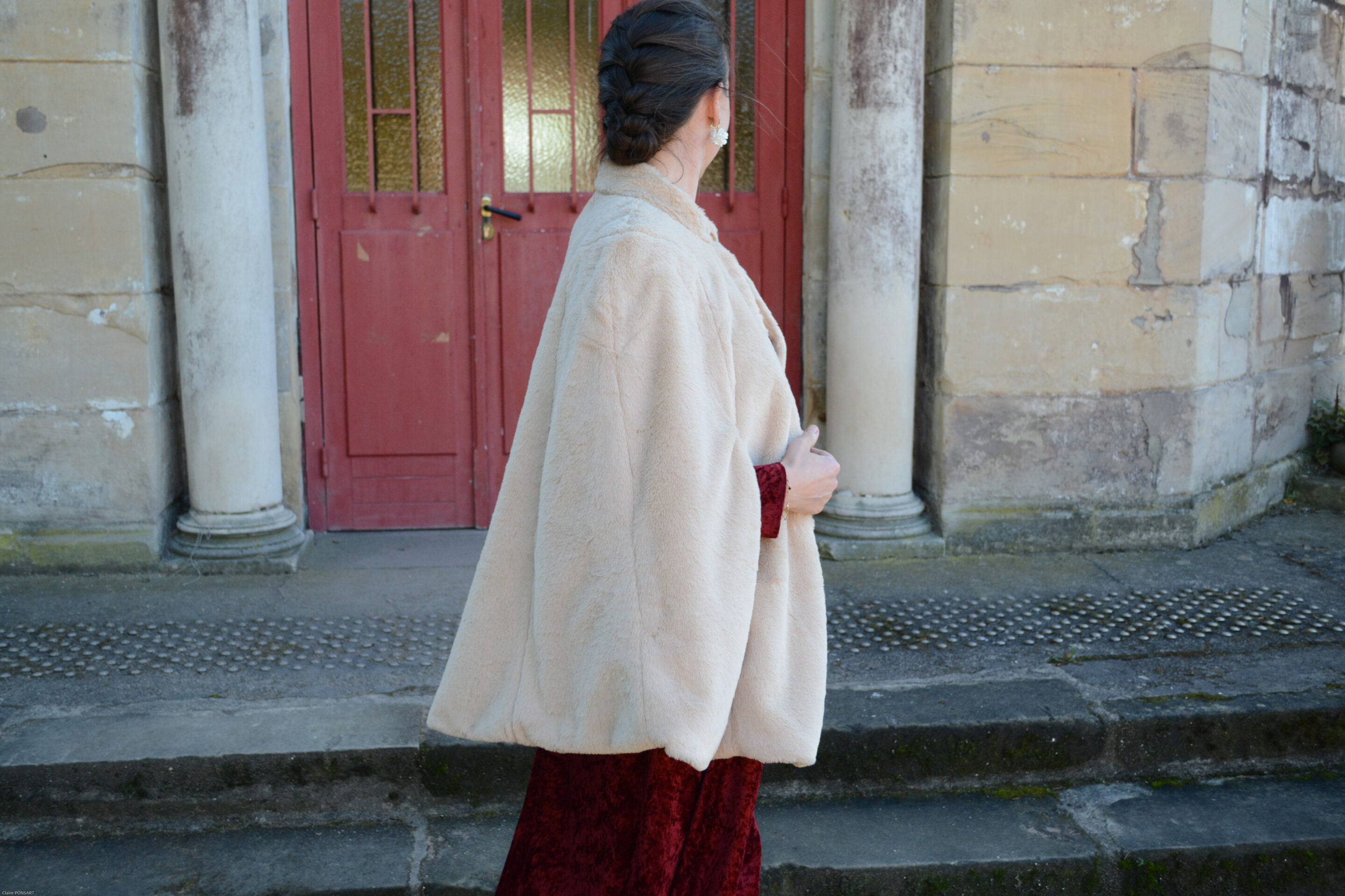 Cape Maiwenn beige 7763 scaled