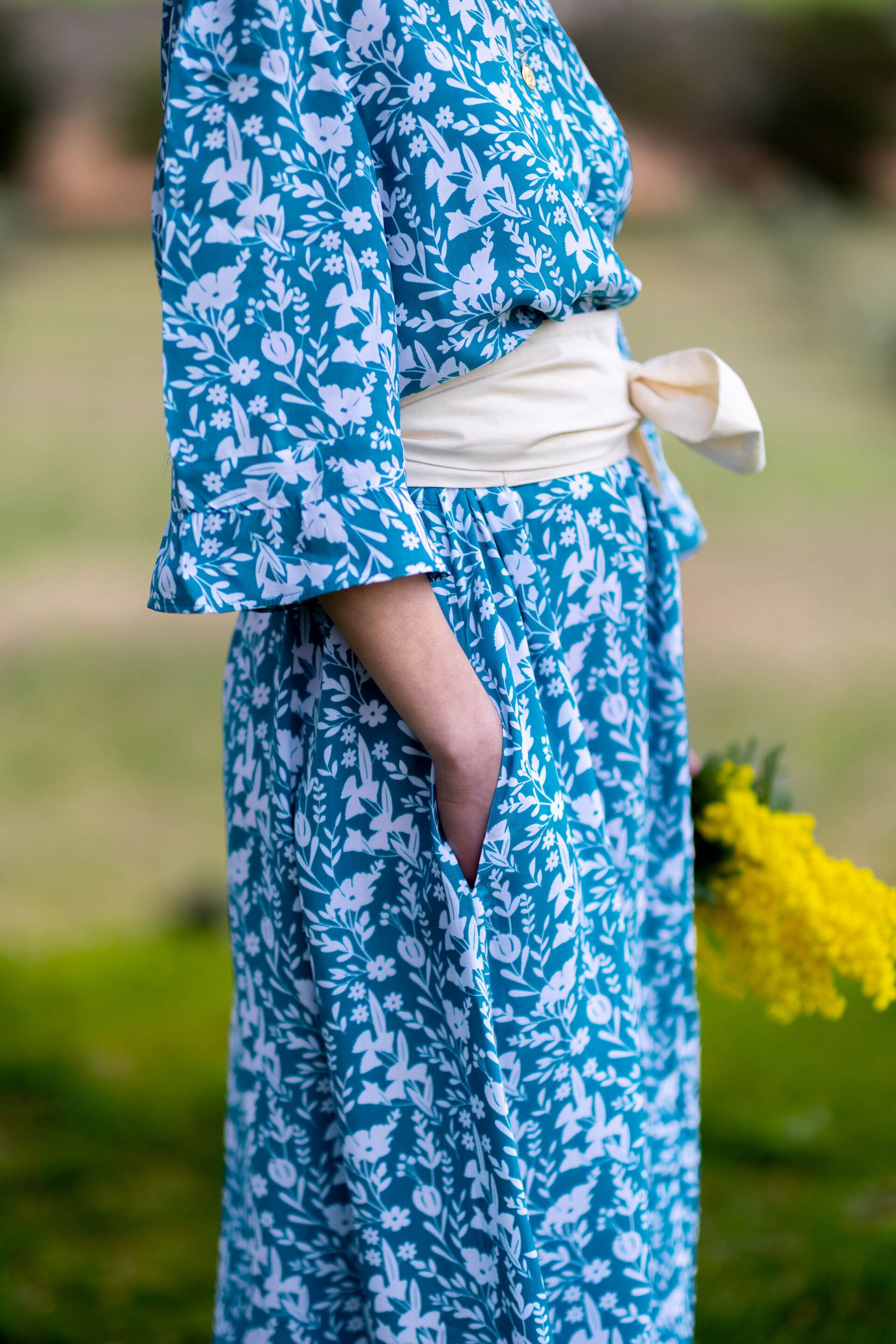 Adele Fleurs vertes Femmeapart 4 scaled