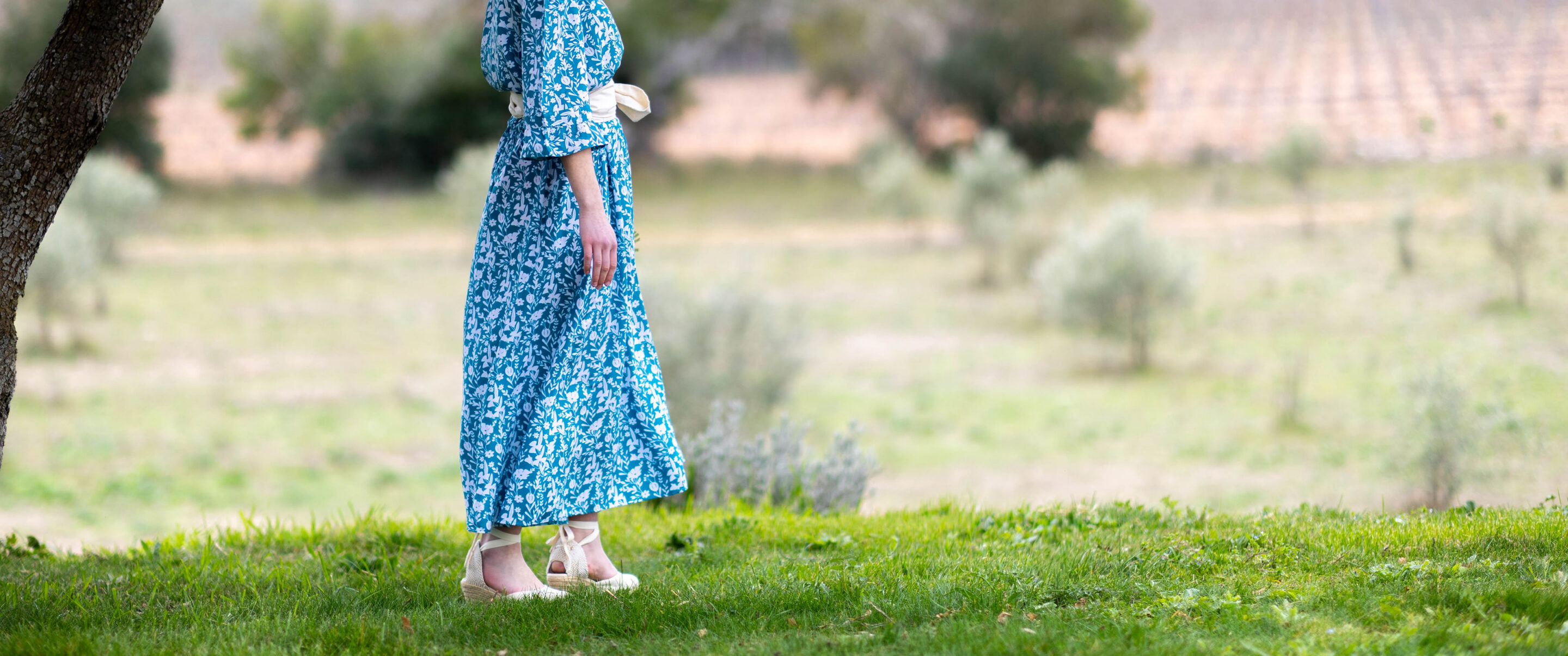 Adele Fleurs vertes Femmeapart 7 scaled